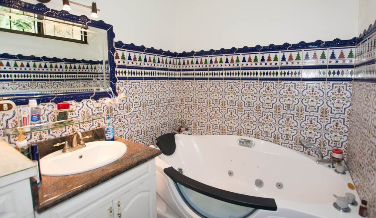 WhatsApp Image 2025-12-23 at 3.01.44 PM (1)